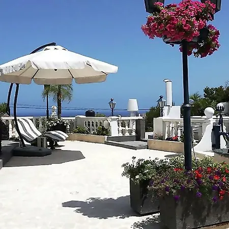 Paraiso Villa *